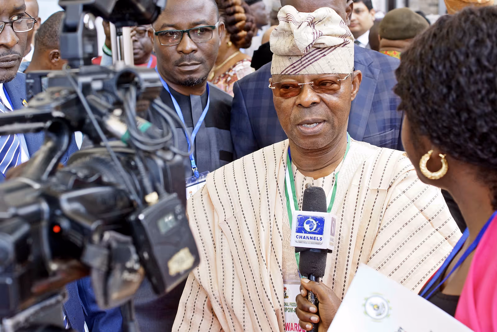 Dr Oba Otudeko addressing media at a public event
